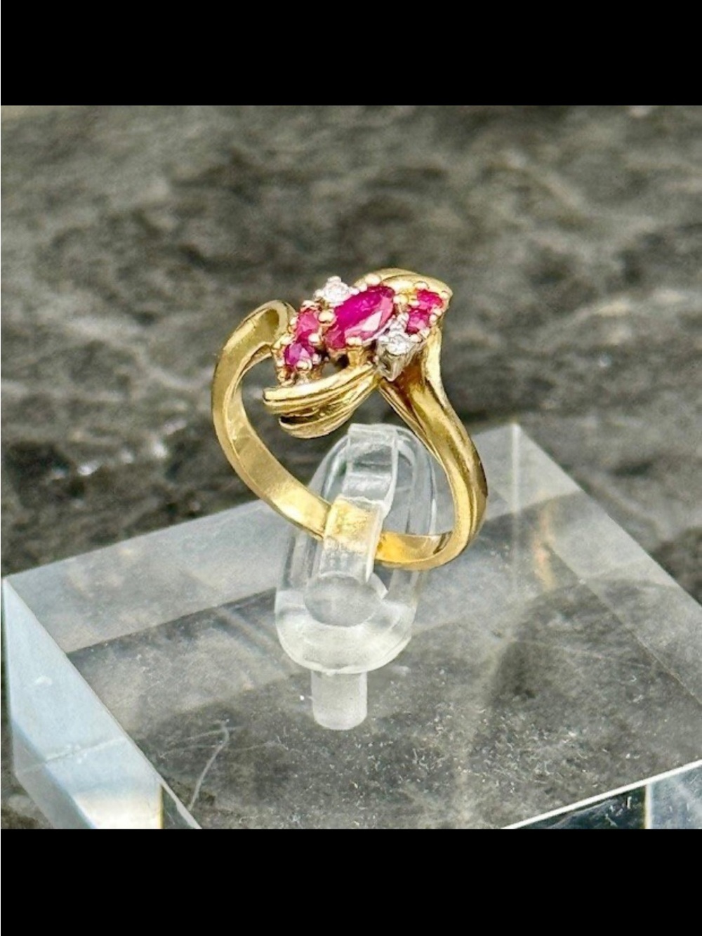 Unique Vintage Gold Ring with Fuchsia Ruby Accents